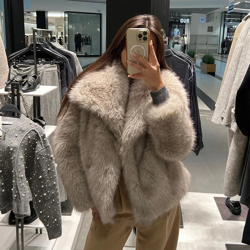 2024 Winter New Fashion Gradient Fluffy Fur Coat Women High Street