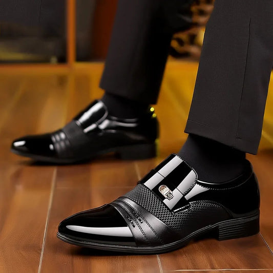 Vintage Mens Leather Shoes Luxury Brand Pointed Business Dress Work Shoes Wedding Shoes for Men Formal Shoes Men Plus Size