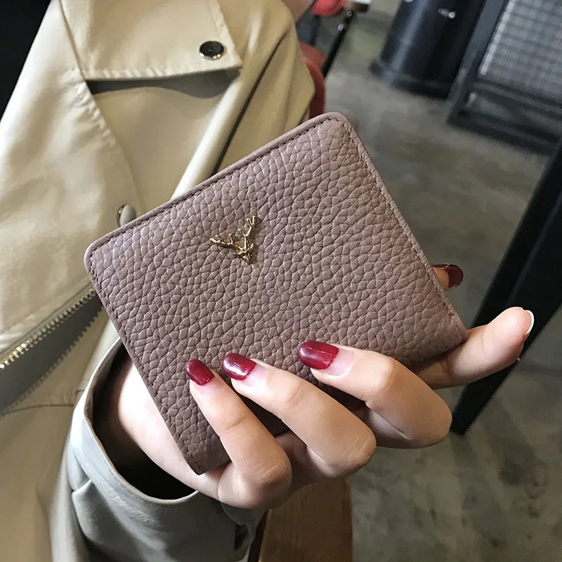 Cowhide Women's Purses Short Thin Small Wallet Chic Christmas Deer Button Ladies Genuine Leather Card Holder Wallet Coin Purse